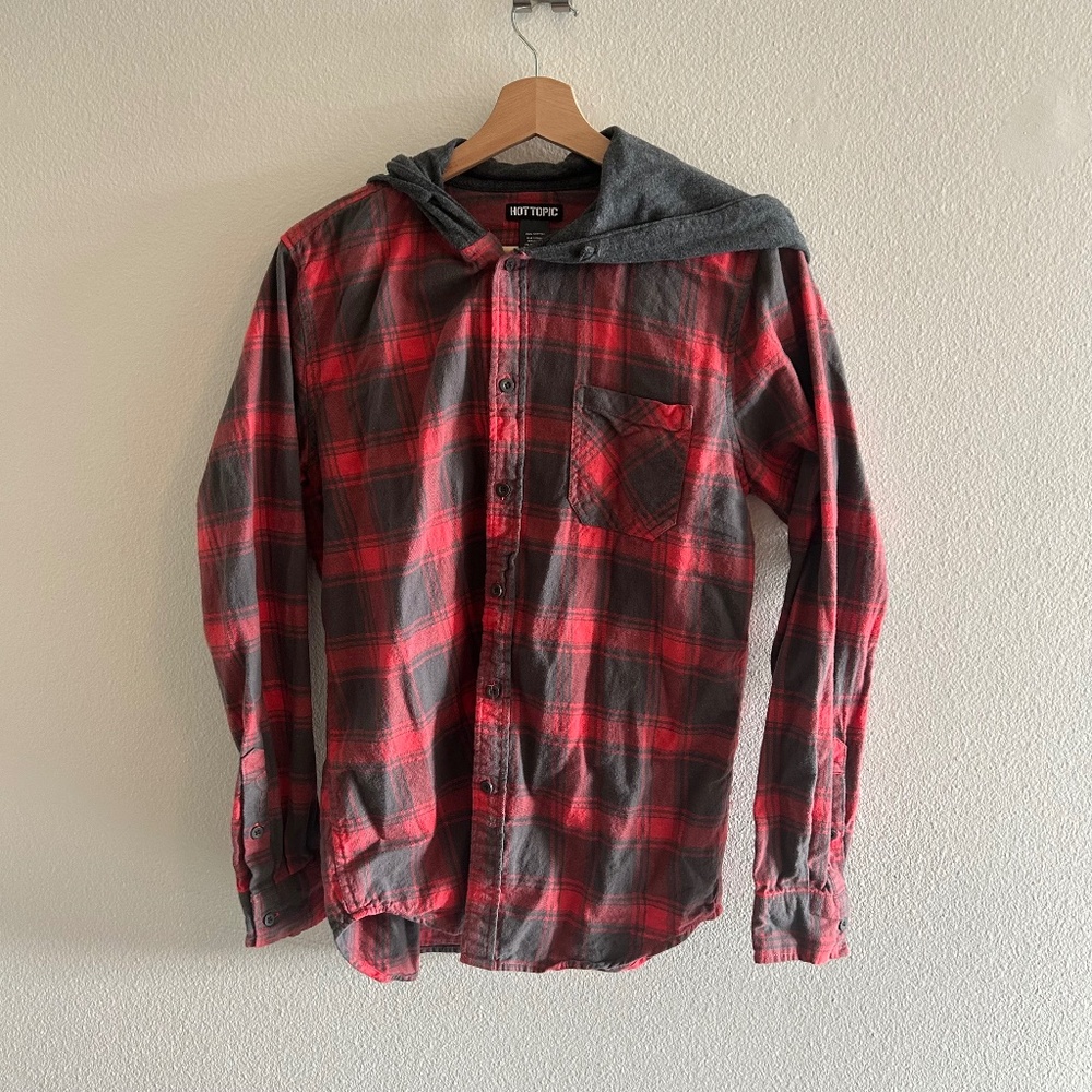 Hot Topic Button up Flannel
